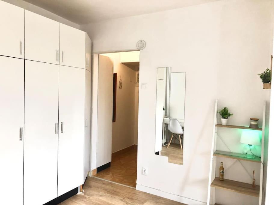 Miejskie Mieszkanie Apartment Warsaw Ngoại thất bức ảnh