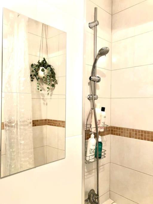 Miejskie Mieszkanie Apartment Warsaw Ngoại thất bức ảnh