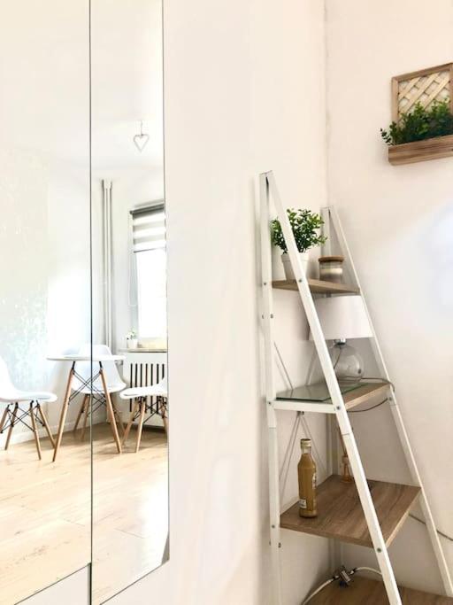 Miejskie Mieszkanie Apartment Warsaw Ngoại thất bức ảnh